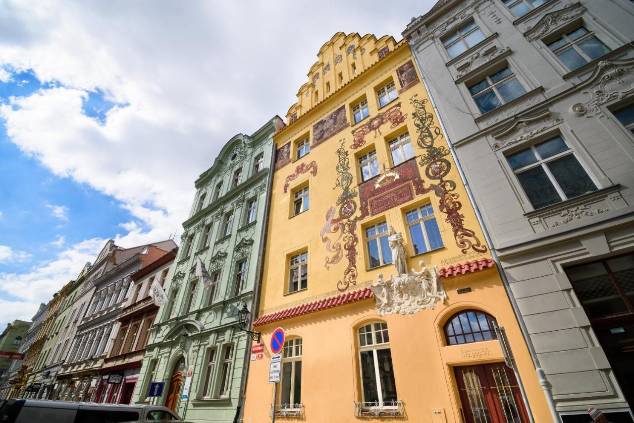 Pilsner Apartments - U Matky Bozi Plzeň Eksteriør billede
